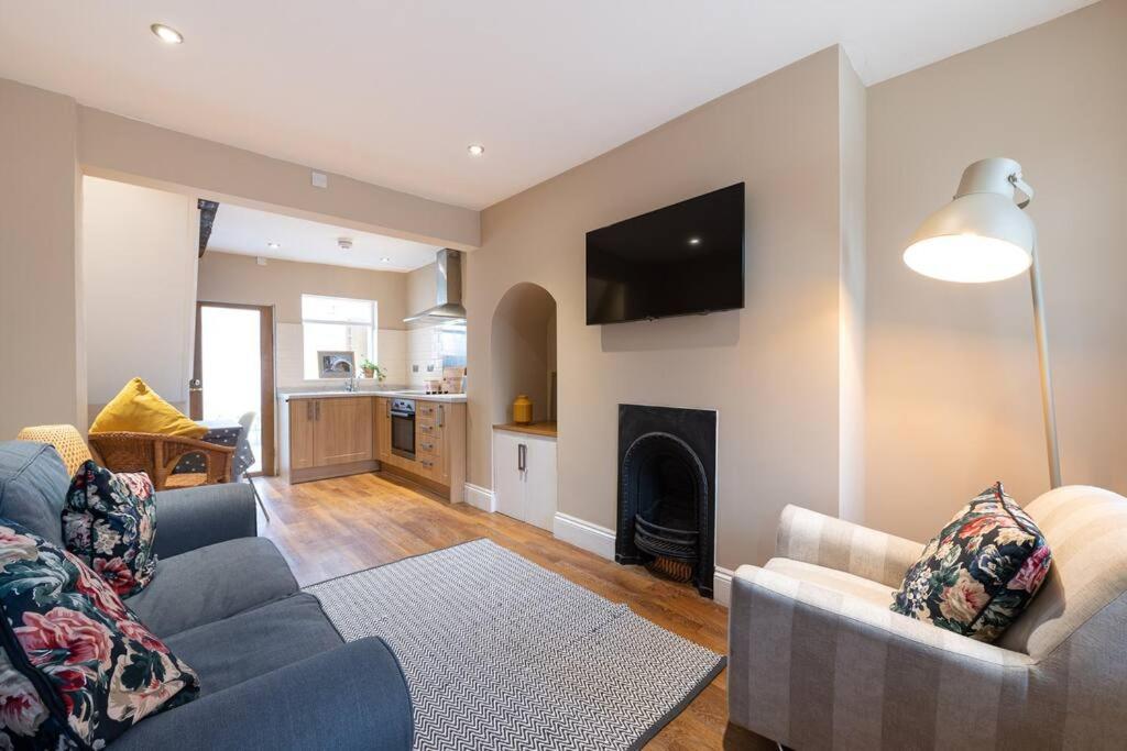 Besford Square, Shrewsbury Town Villa Luaran gambar